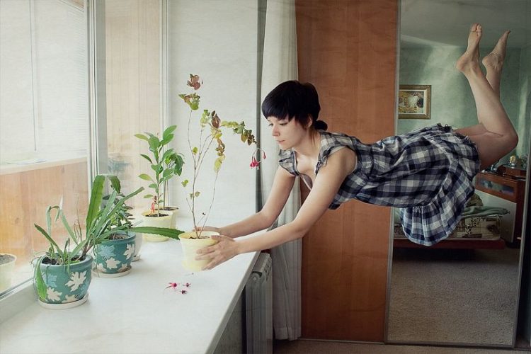 levitating_photographs_4