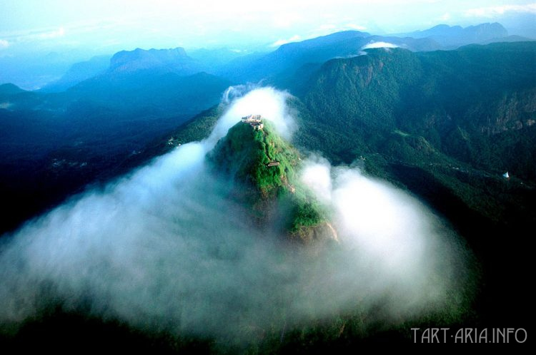Гора Пик Адама, Шри Ланка.