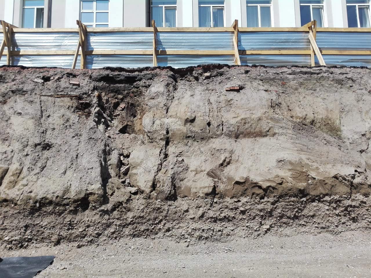 Красноярск здания засыпанные грунтом потоп Сибвед Sibved 